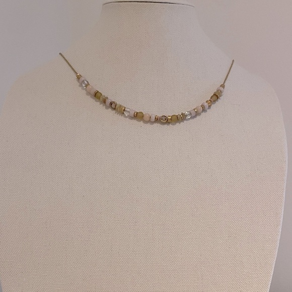 Stella & Dot Gold Beaded Lariat Necklace - Picture 3 of 5